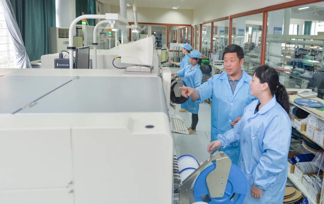 閩北日?qǐng)?bào)2020年12月11日?qǐng)?bào)道：苦練“內(nèi)功”！閩北這家企業(yè)不斷增強(qiáng)核心競(jìng)爭(zhēng)能力