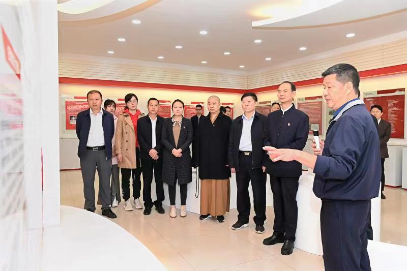 福建省人大常委會黨組書記、副主任雷春美和全國人大代表到順昌虹潤等地調(diào)研